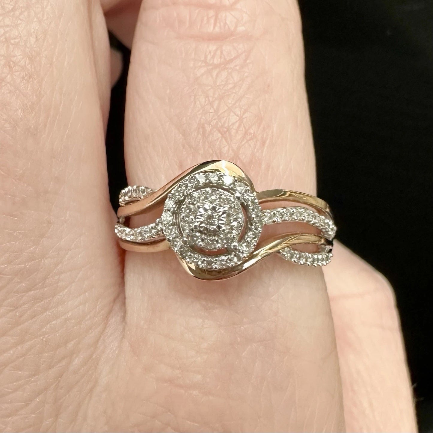 9Ct Two-Tone Gold .35Ct TW Diamond Set Band Ring Sz S 1/2