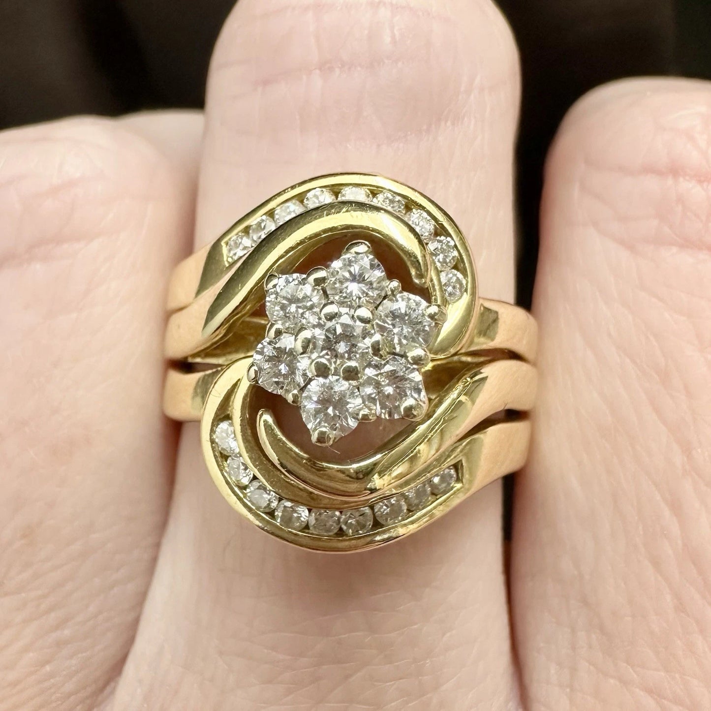 18Ct Yellow Gold .64 TW Diamond Cluster 3-Ring Set