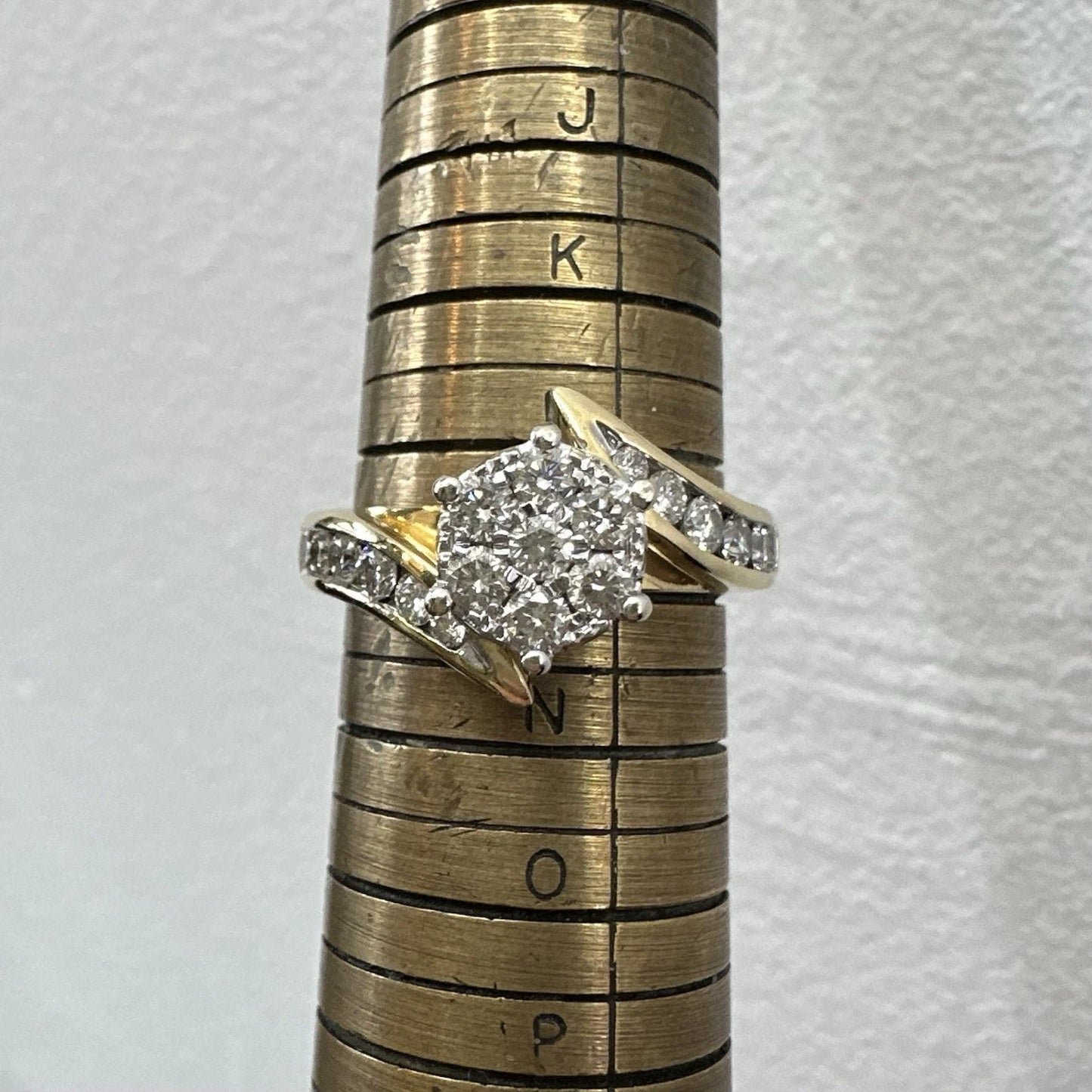 18Ct Yellow Gold .80Ct TW Diamond Split Shank Ring Sz M