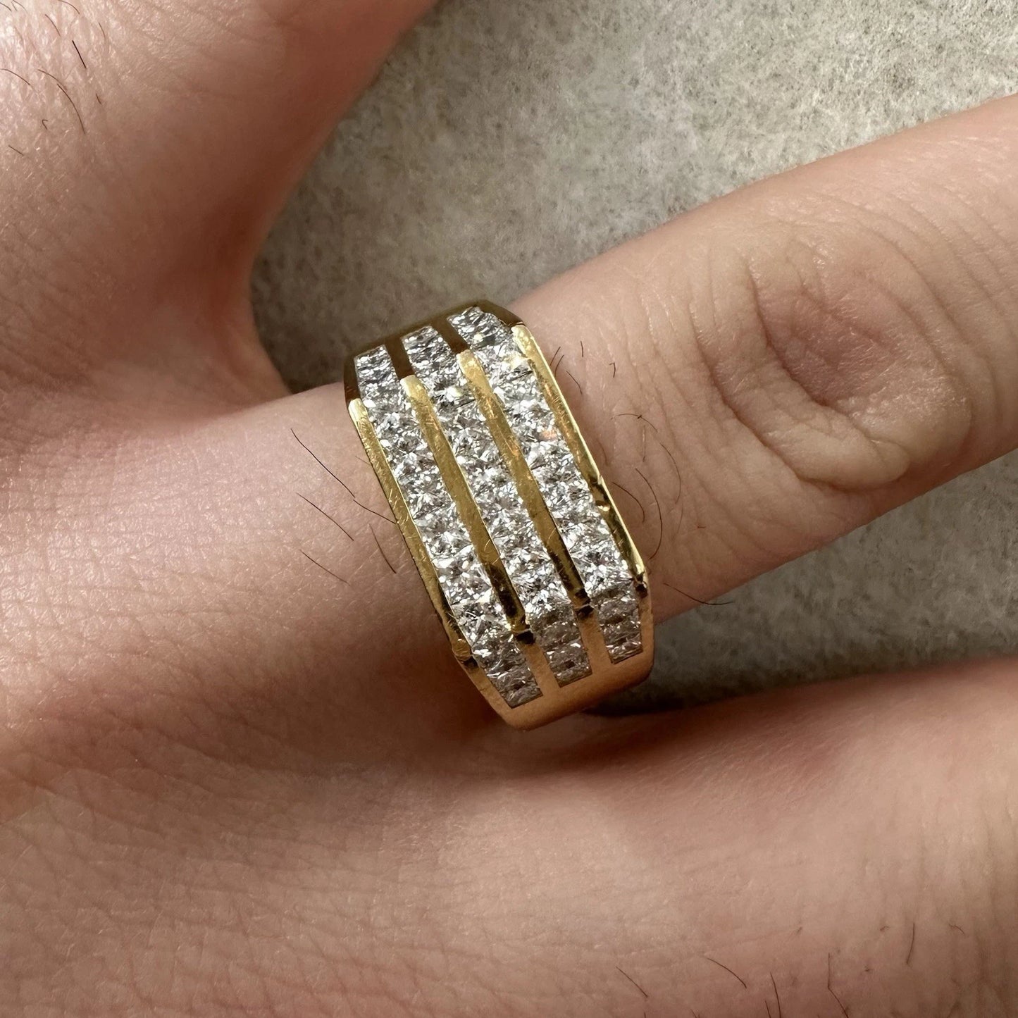 18Ct Yellow Gold 1.02 Carat TW Diamond Men's Signet Ring - Sz S 1/2 VAL INCLUDED