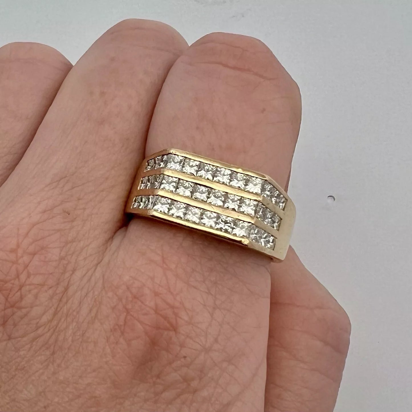 18Ct Yellow Gold 1.02 Carat TW Diamond Men's Signet Ring - Sz S 1/2 VAL INCLUDED