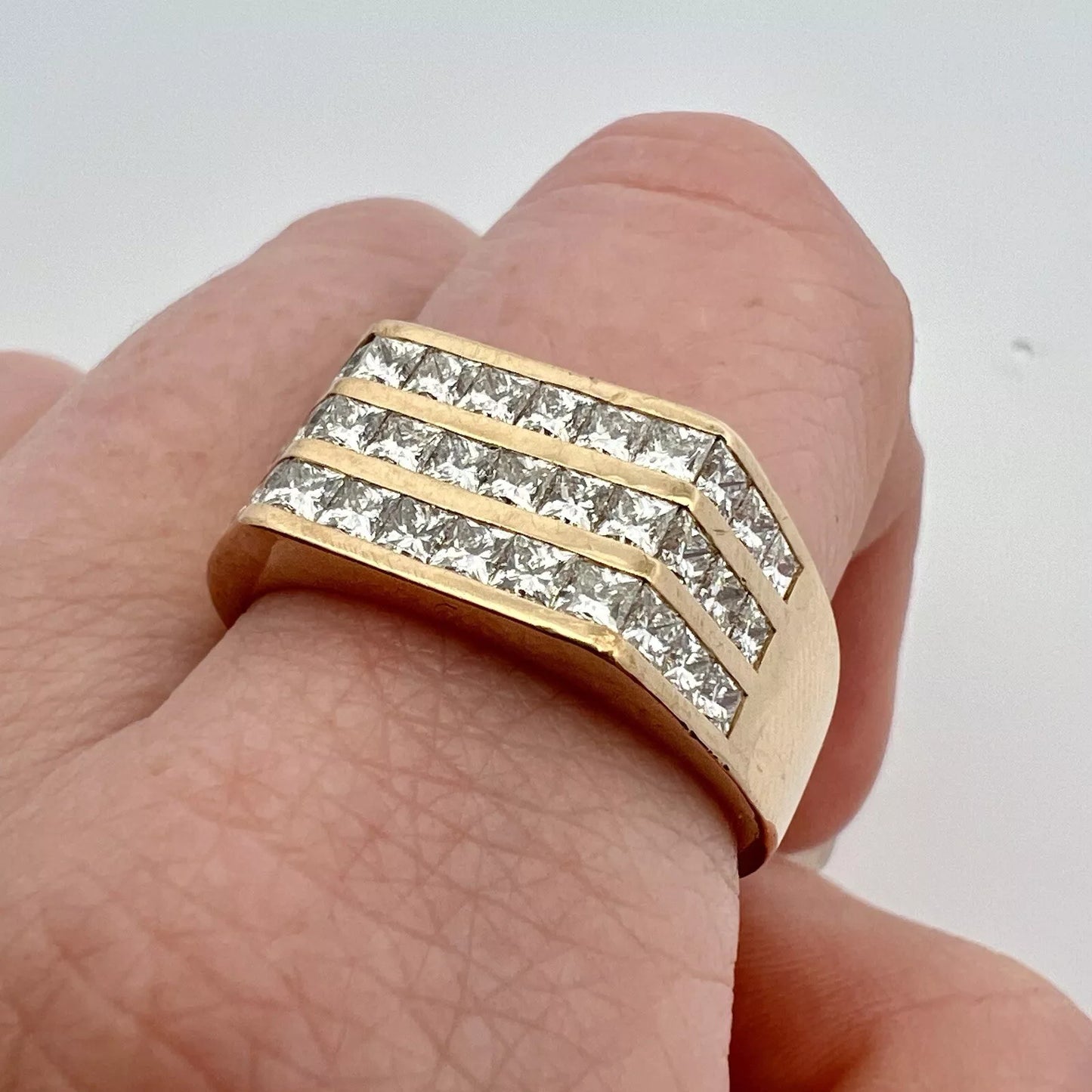 18Ct Yellow Gold 1.02 Carat TW Diamond Men's Signet Ring - Sz S 1/2 VAL INCLUDED
