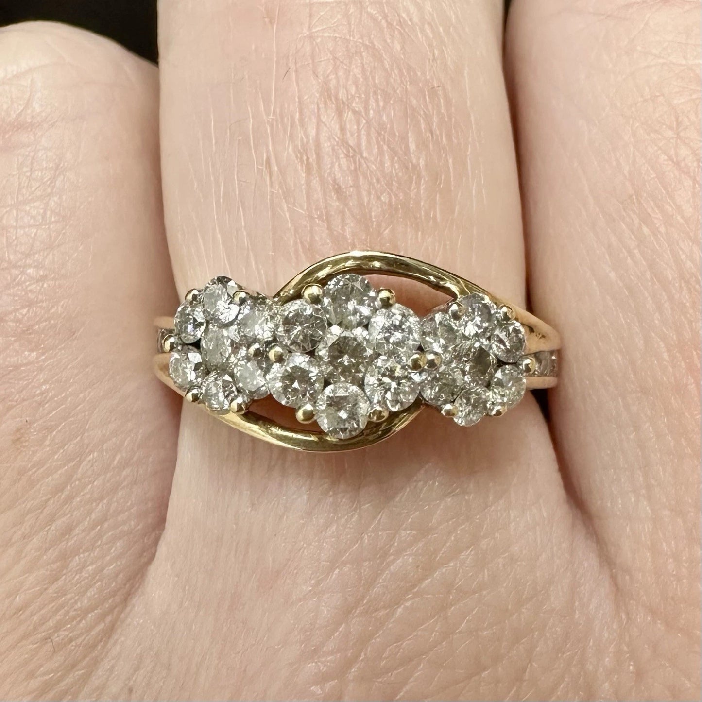 10Ct Yellow Gold 1 Carat TW Diamond Cluster Trilogy Ring Sz N 1/2