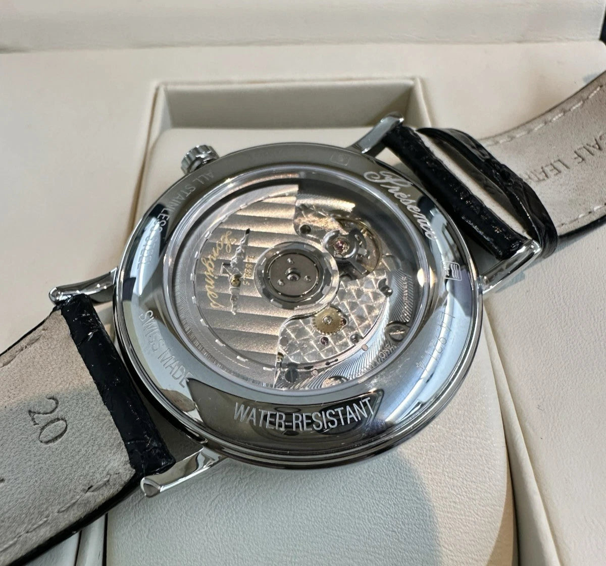 Longines Présence Automatic L4.921.4.52.2 Unisex Watch