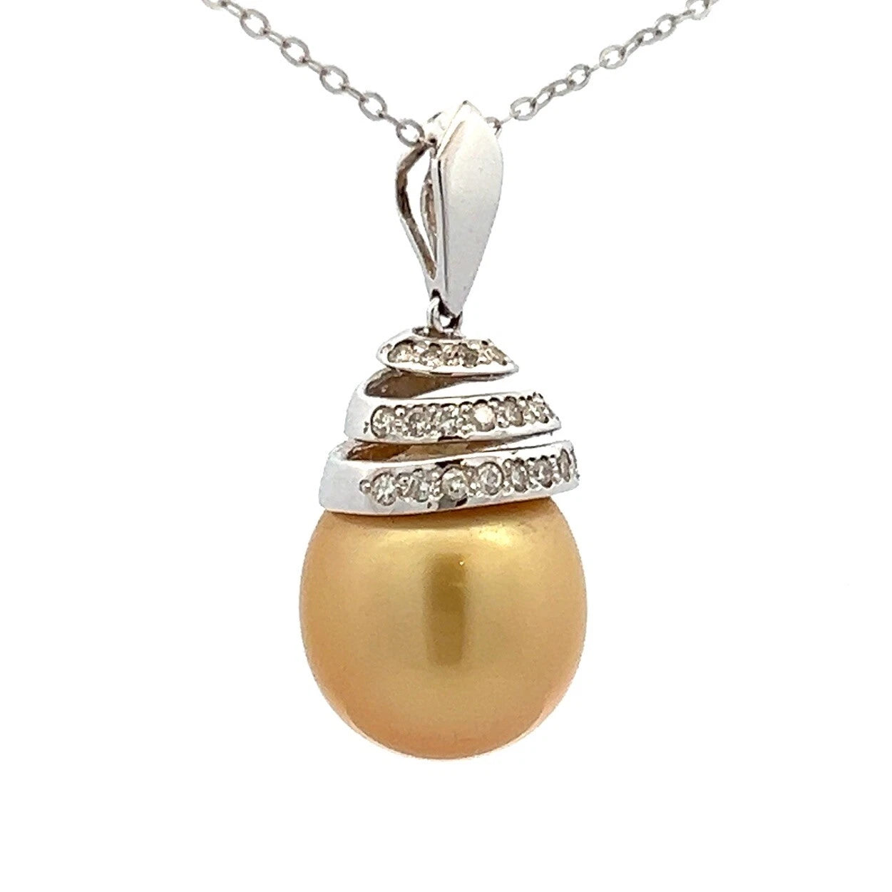 18Ct White Gold South Seas Pearl & 0.21 Carat TW Diamond Accent Pendant