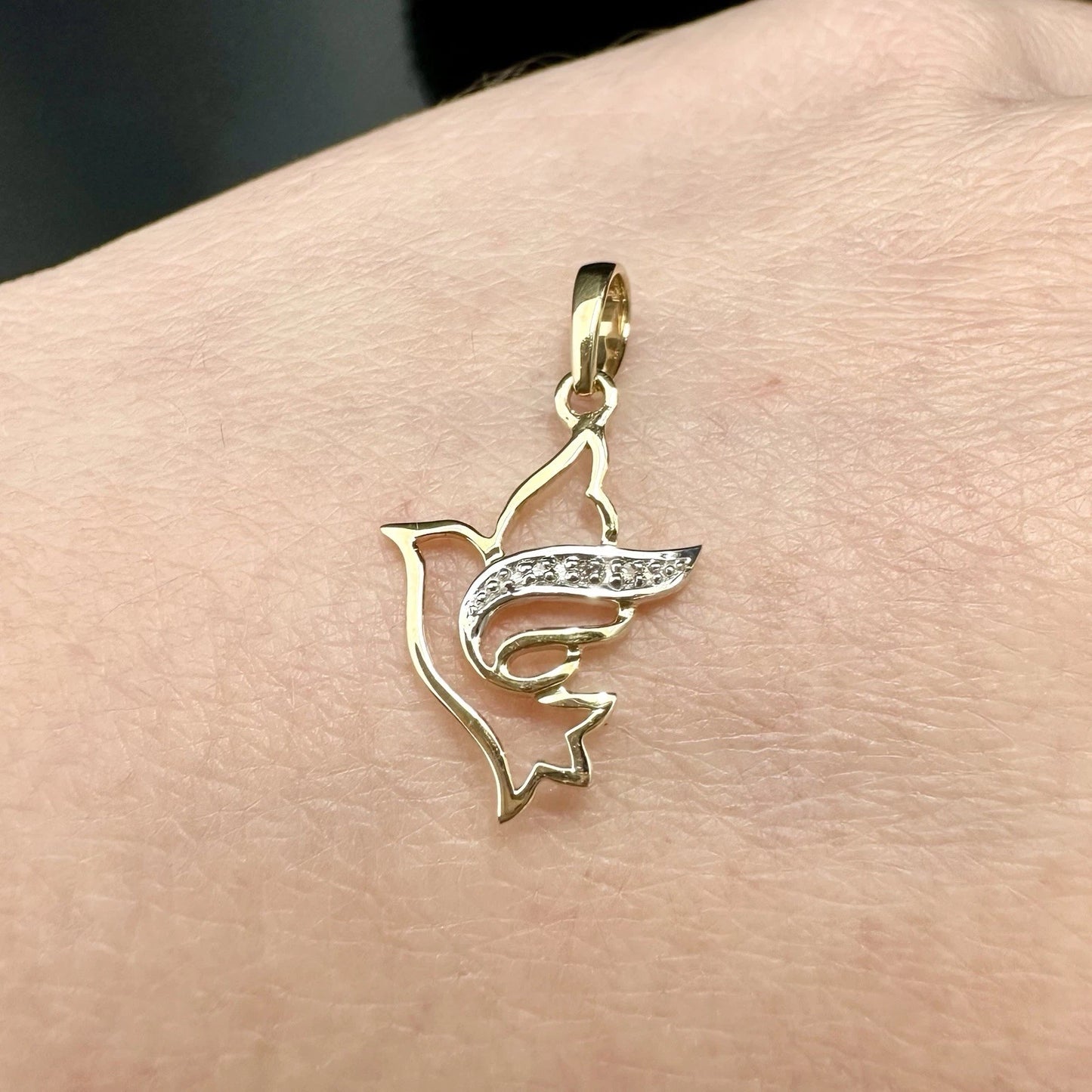 9Ct Yellow Gold Diamond Set Dove Pendant