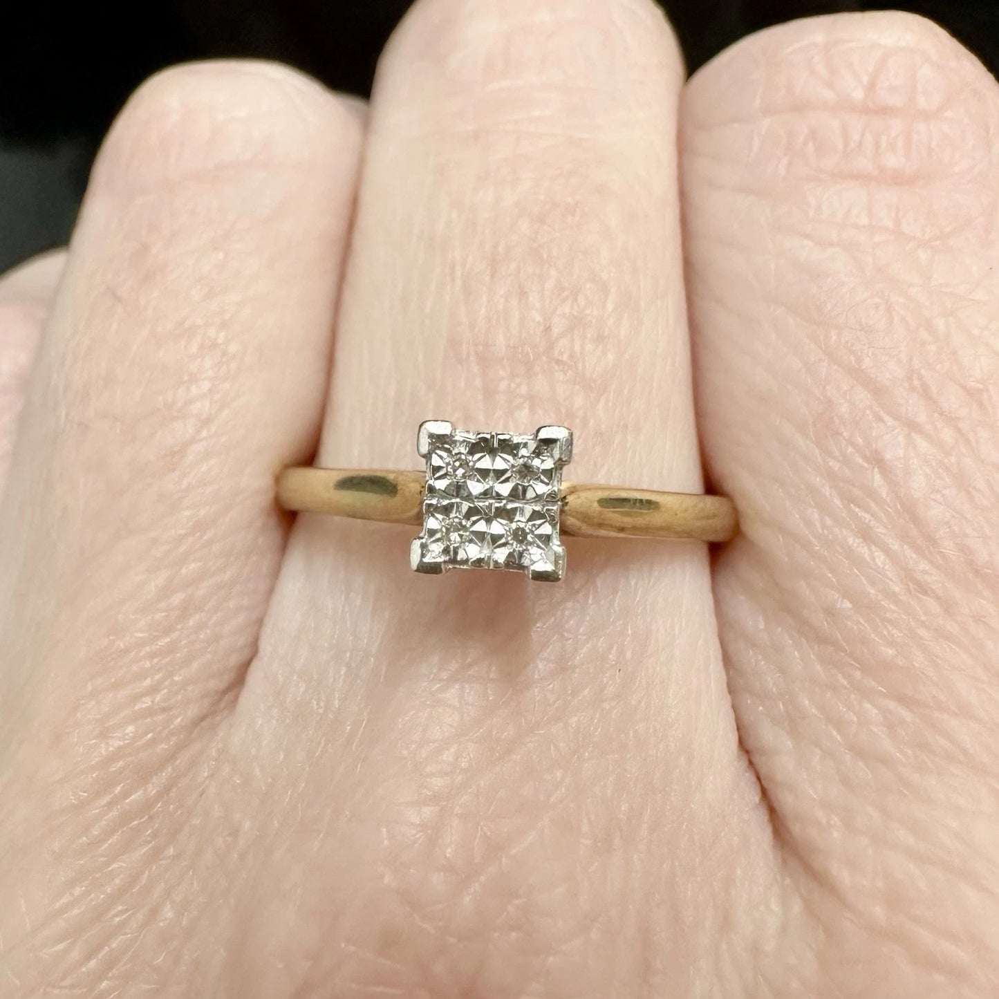9Ct Yellow Gold Illusion Set Diamond Ring Sz Q