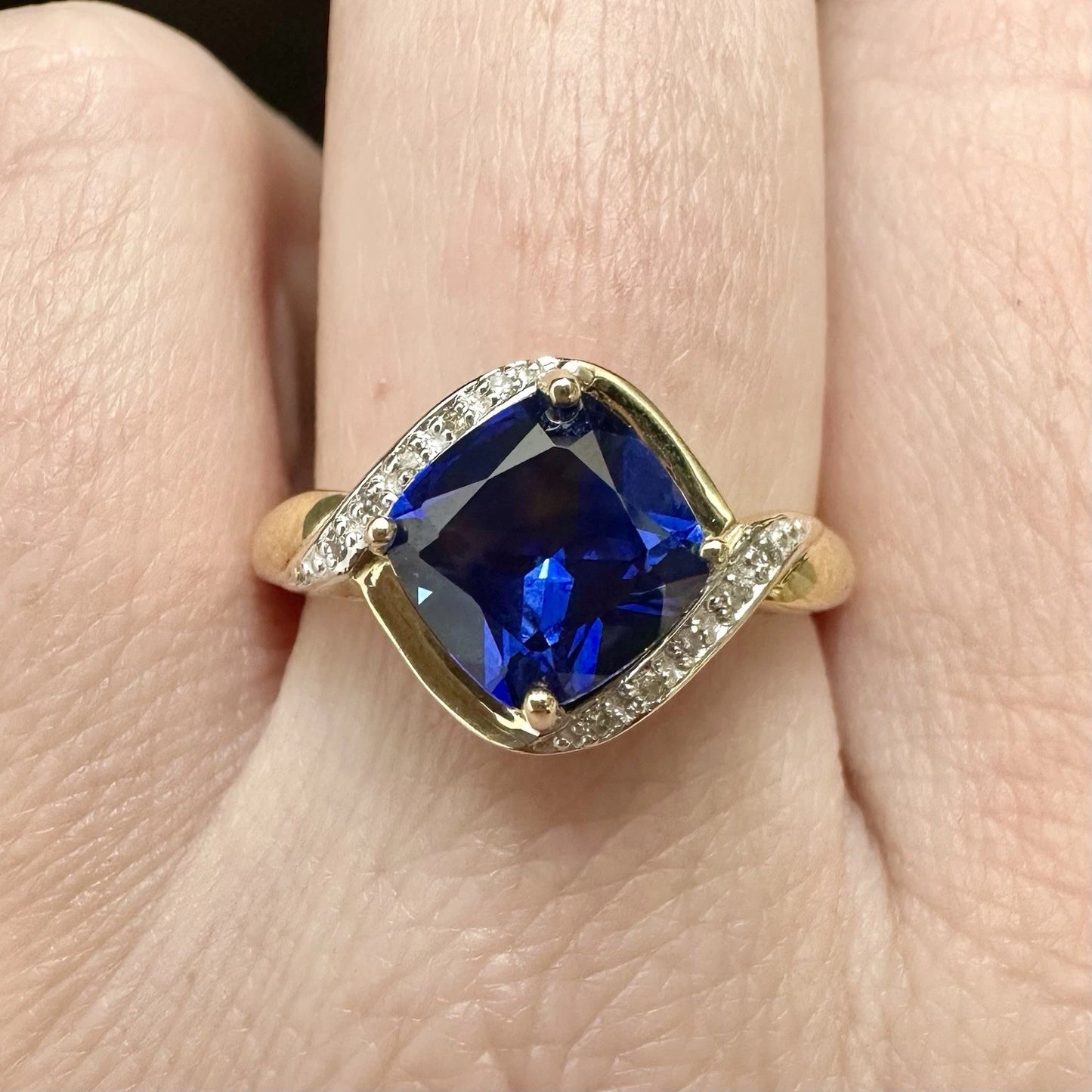 9Ct Yellow Gold Cushion Cut Created Sapphire & Diamond Ring - Sz Q 1/2