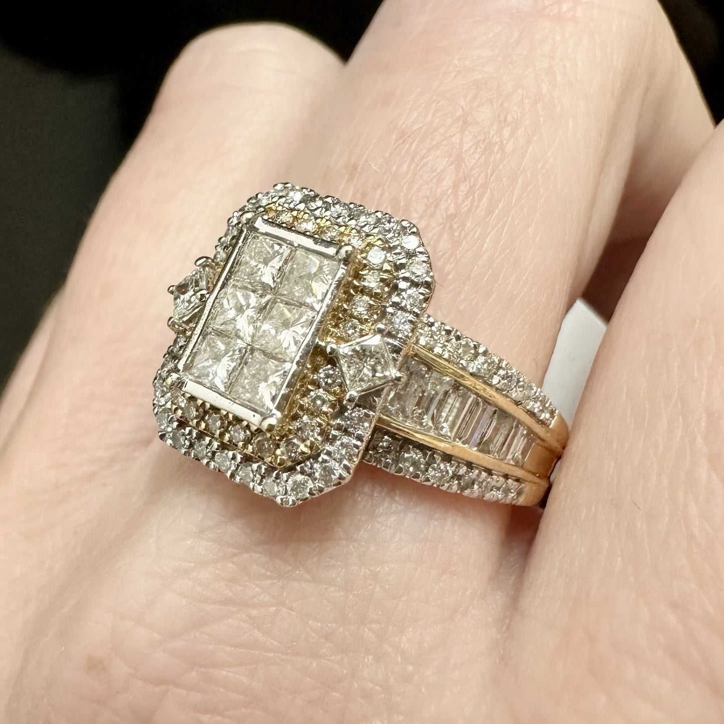 14Ct Yellow Gold 1.50 Carat TW Diamond Dress Ring