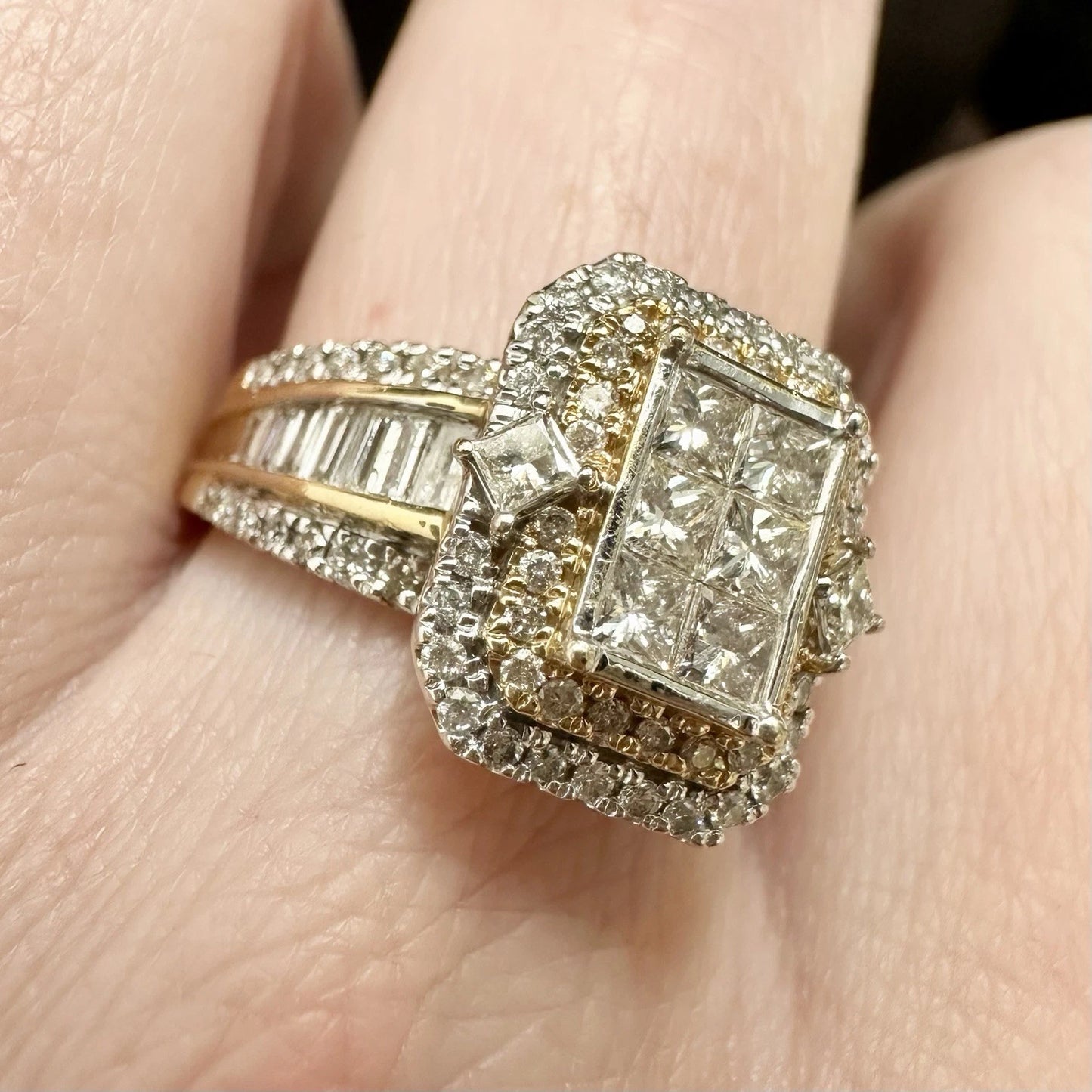 14Ct Yellow Gold 1.50 Carat TW Diamond Dress Ring