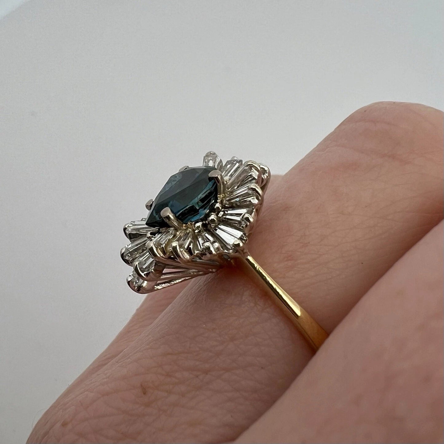 18Ct Two-Toned Gold 2Ct Sapphire & 1Ct TW Diamond Ring Sz M 1/2 WITH VALUATION