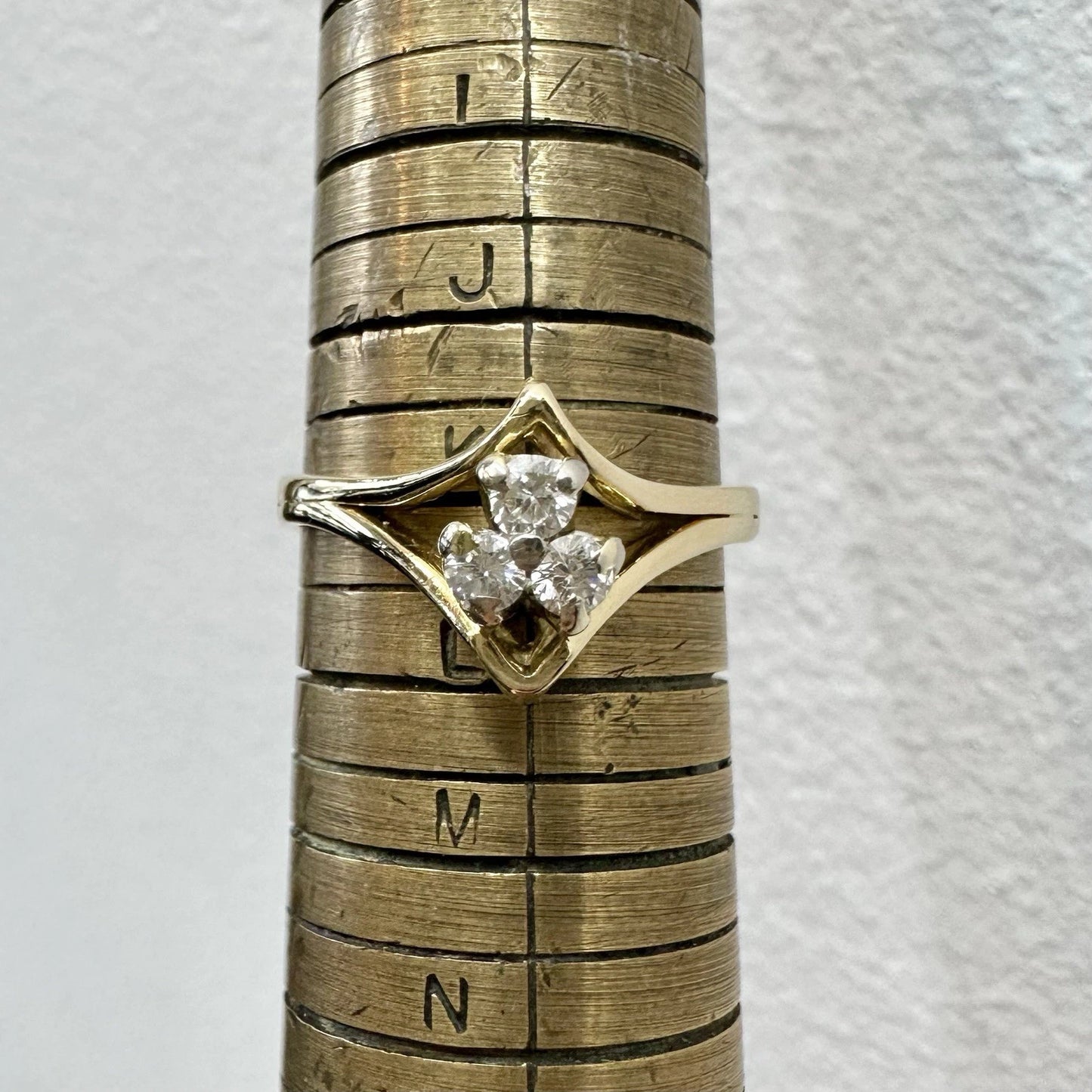 18Ct Yellow Gold Vintage .15Ct TW Diamond Set Fused Ring Set Sz K