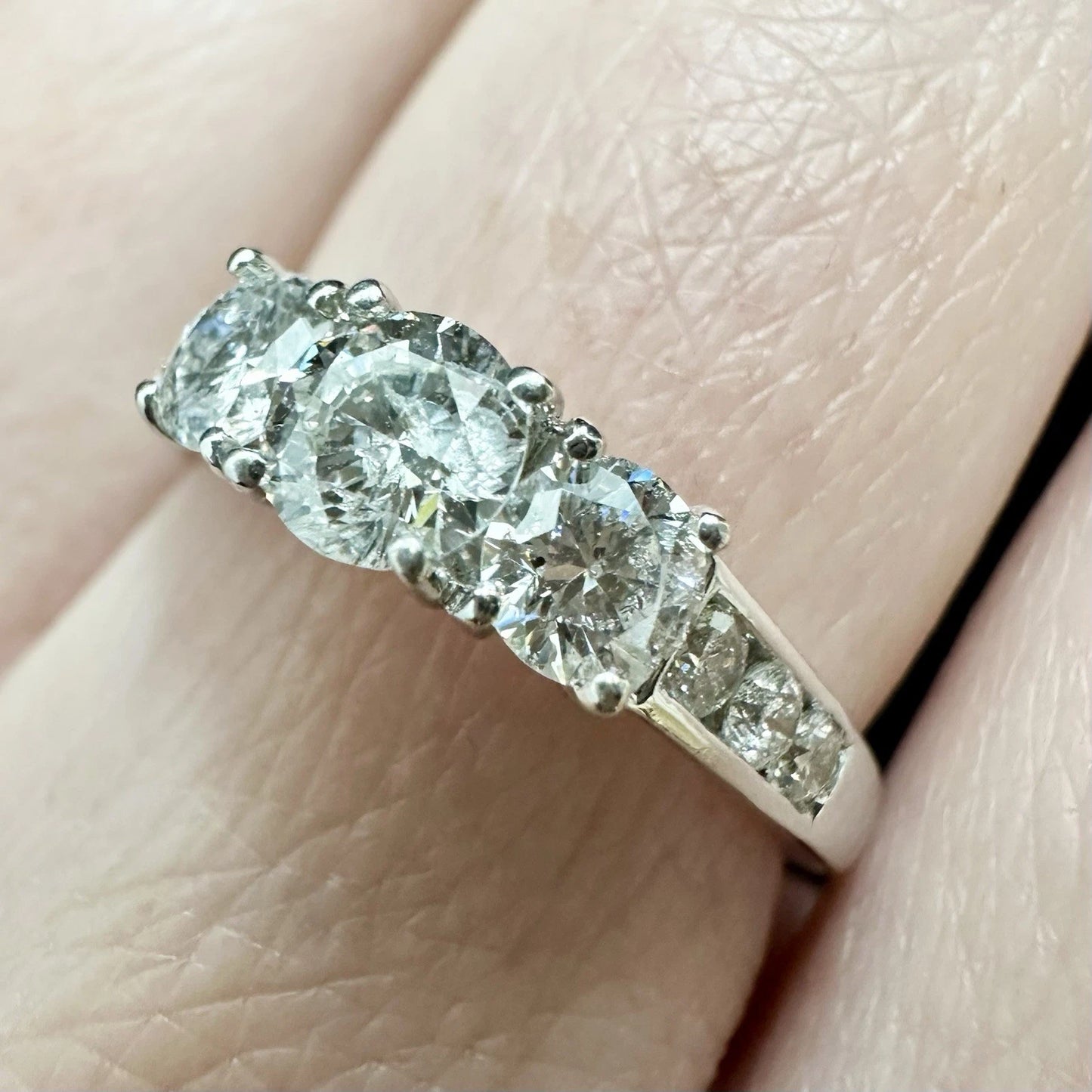 14Ct White Gold 1.00 Carat TW Diamond Trilogy Ring Sz M 1/2