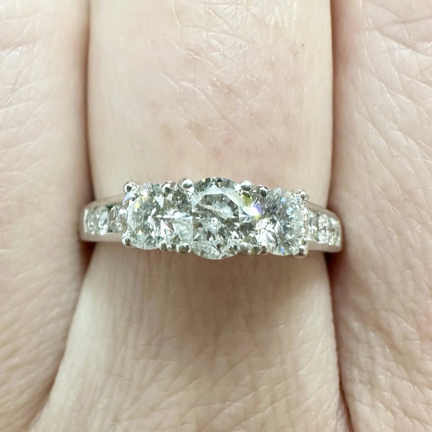 14Ct White Gold 1.00 Carat TW Diamond Trilogy Ring Sz M 1/2