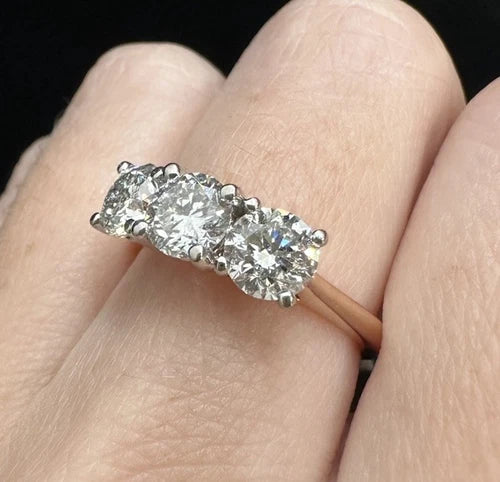 18Ct Two-Toned Gold Brilliant Cut 2.15 Ct TW Natural Diamond Trilogy Ring Sz N
