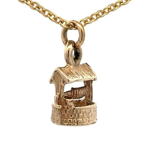 9Ct Yellow Gold Vintage Wishing Well Pendant