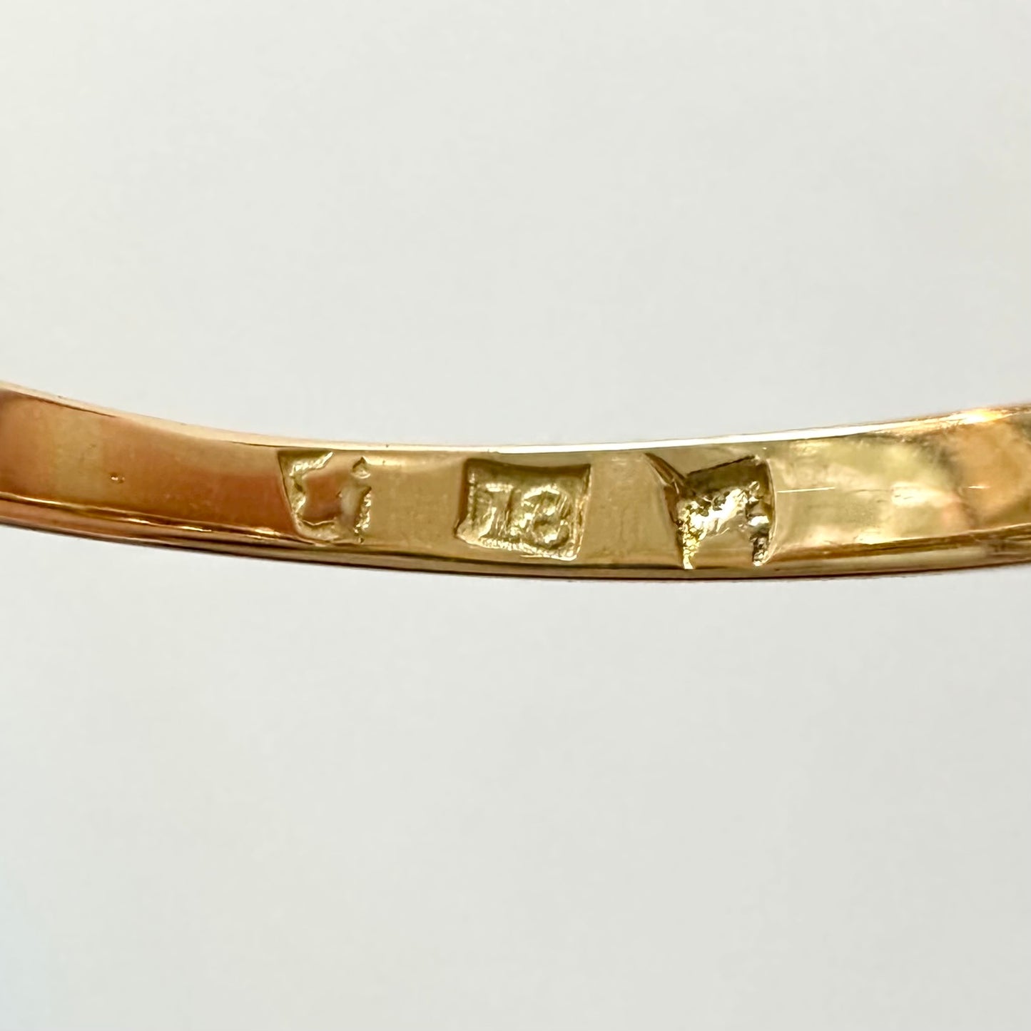 18Ct Yellow Gold Victorian Revival Scalloped .15 Carat TW Diamond Band Ring Sz O 1/2