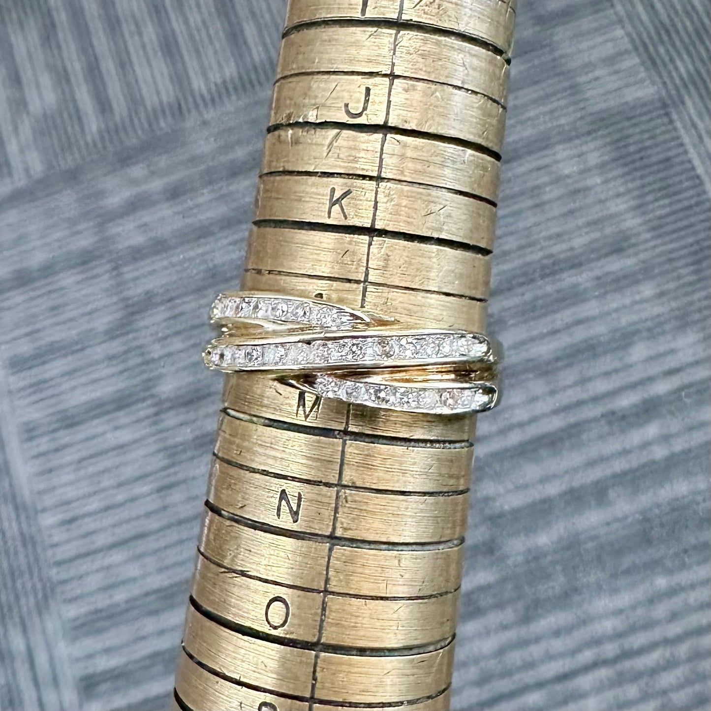 10Ct Yellow Gold .27Ct TW Diamond Crossover Band Ring Sz L 1/2