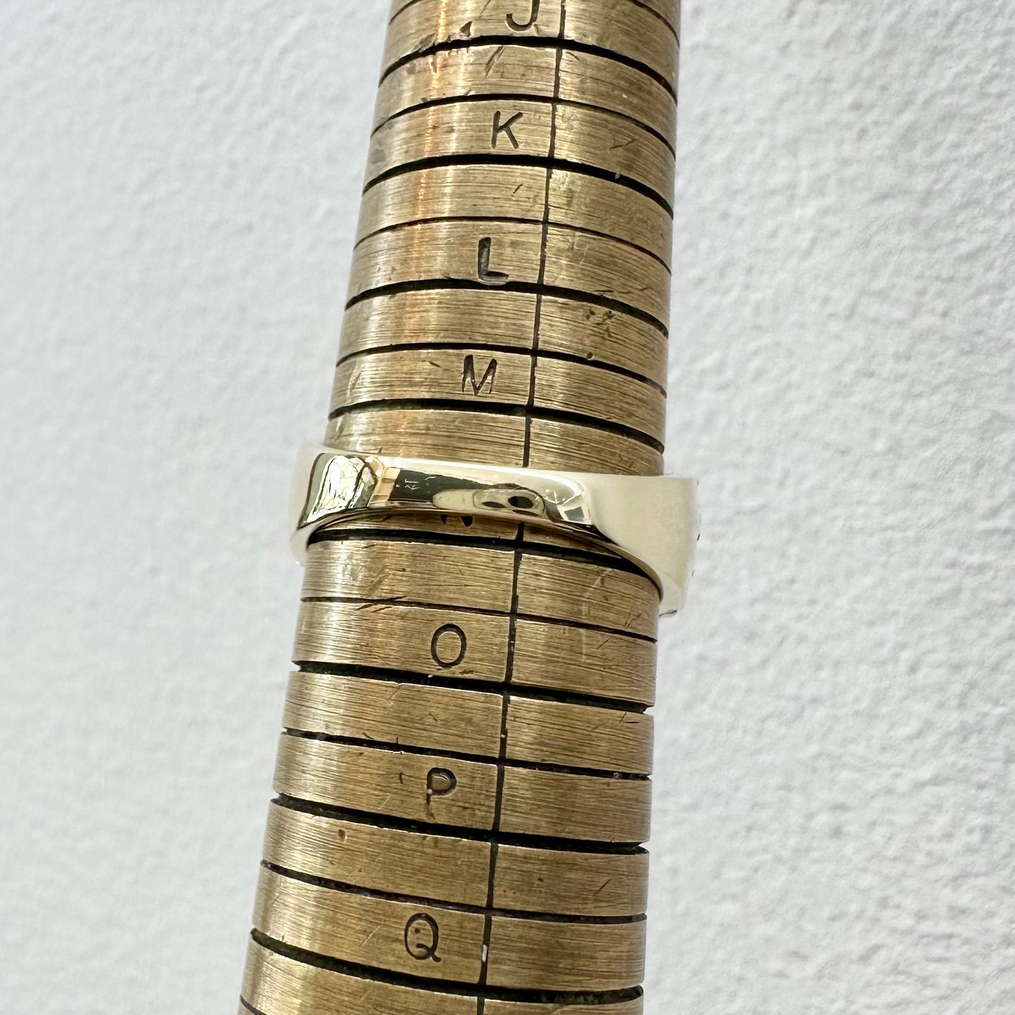 9Ct Yellow Gold 1.00Ct TW Diamond Cluster Ring Sz N