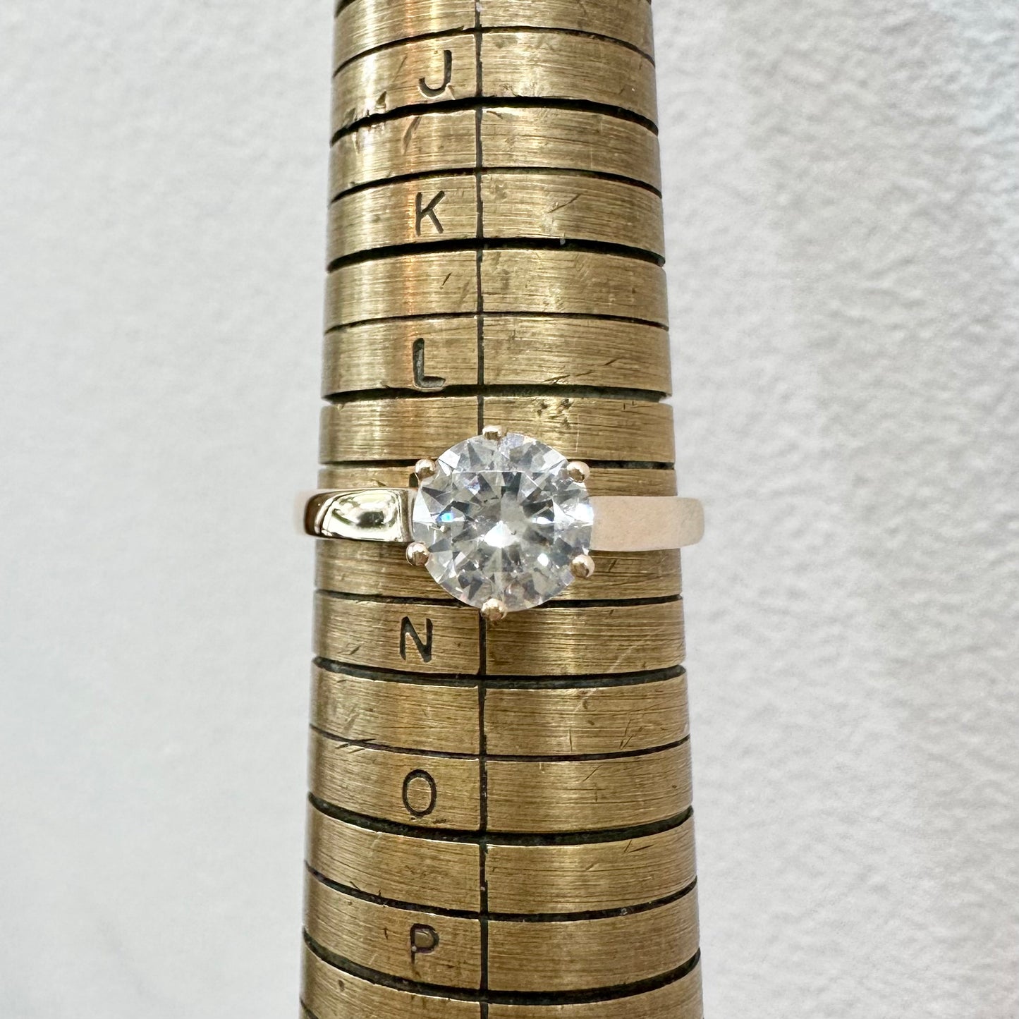 9Ct Yellow Gold 1.00 TW Diamond Simulant Solitaire Engagement Ring Sz M