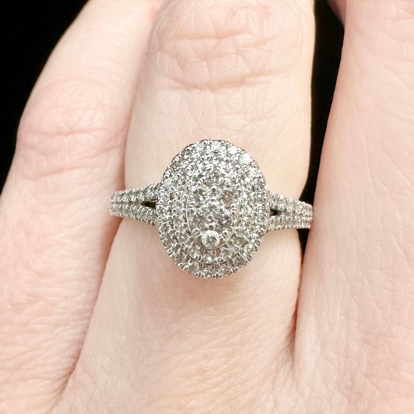 10Ct White Gold .30Ct TW Diamond Ring Sz H 1/2