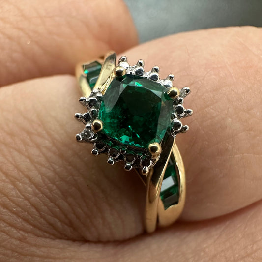 9Ct Yellow Gold Created Emerald Statement Ring