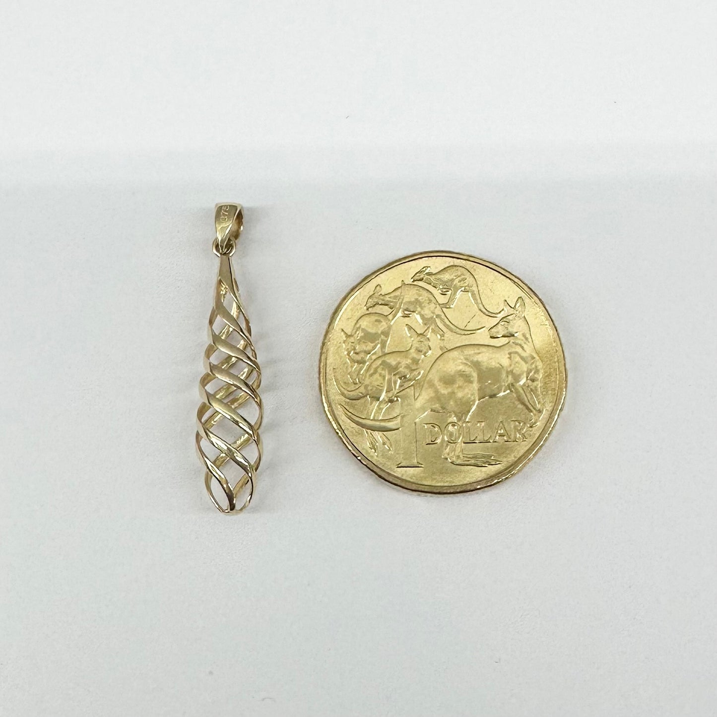 9Ct Yellow Gold Spiral Pendant
