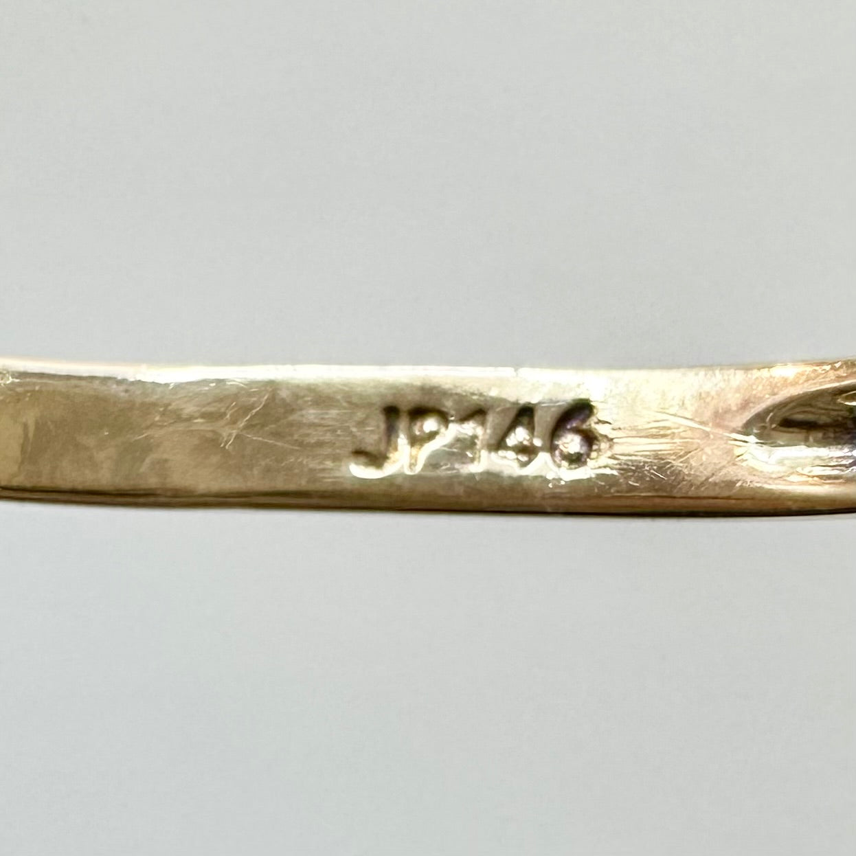 9Ct Yellow Gold Miracle Set Diamond Crossover Ring Sz O