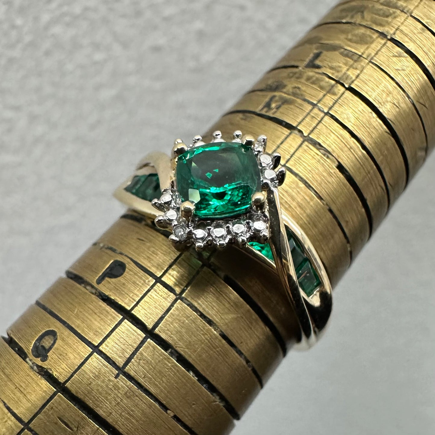 9Ct Yellow Gold Created Emerald Statement Ring