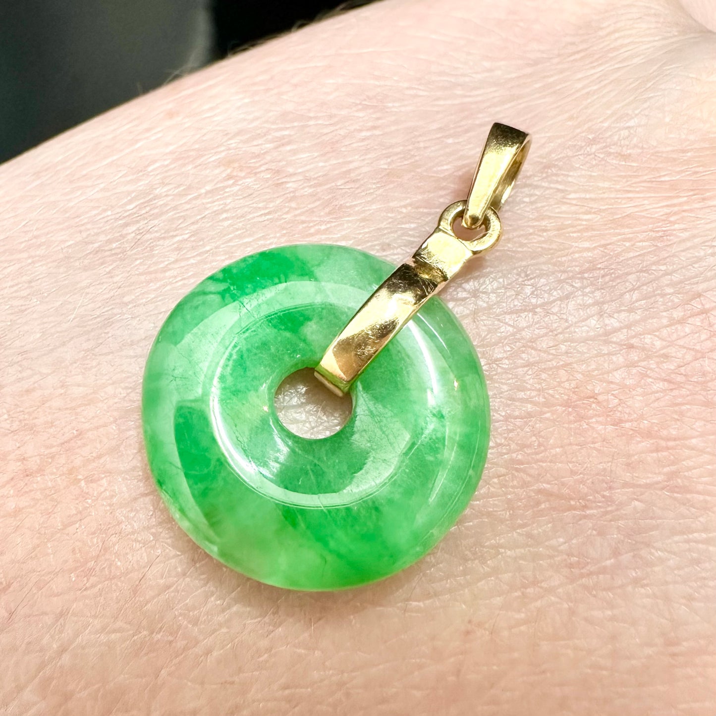 18Ct Yellow Gold Jade Pi Disc Pendant