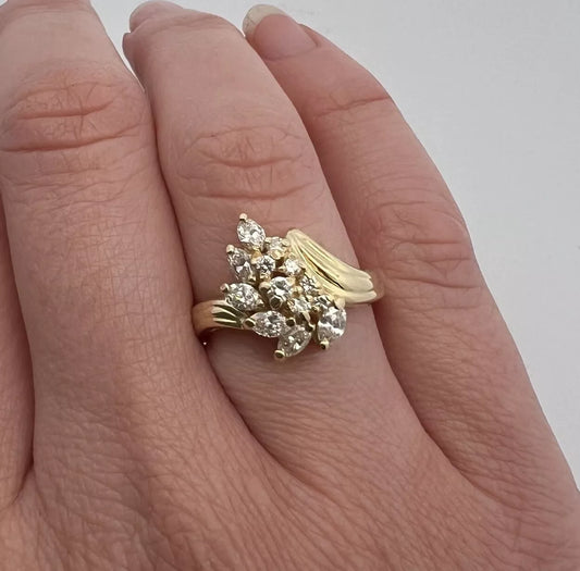 18Ct Yellow Gold 0.55 Carat TW Diamond Dress Ring