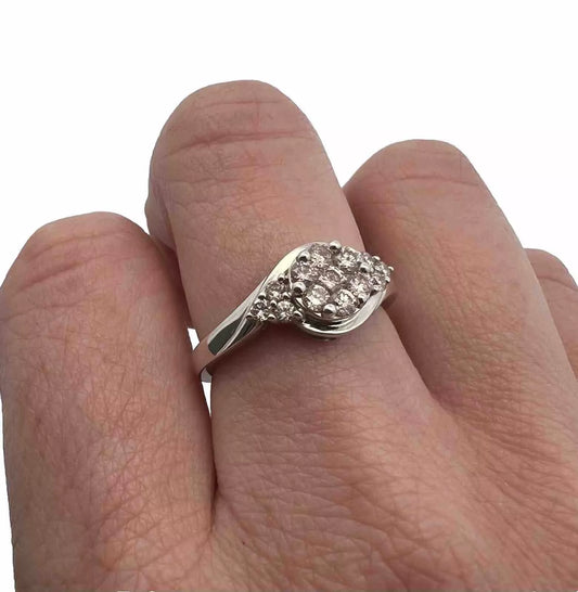 18Ct Two-Toned Gold .62 Carat TW Diamond Trilogy Dress Ring