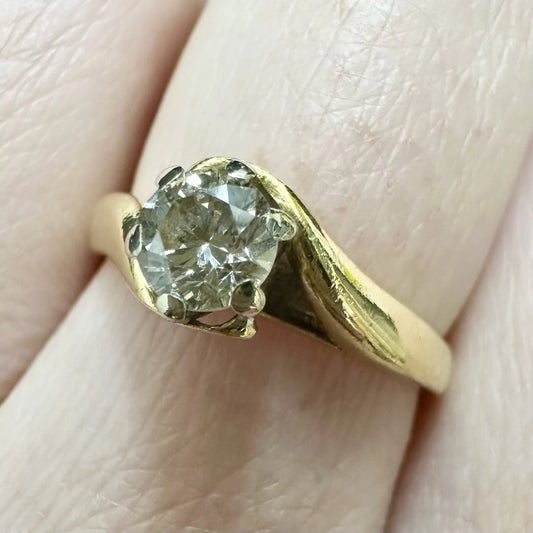 18Ct Yellow Gold Split Shank 0.47 TW Diamond Ring