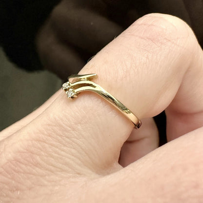 9Ct Yellow Gold .12 Carat TW Diamond Split Shank Band Ring Sz M