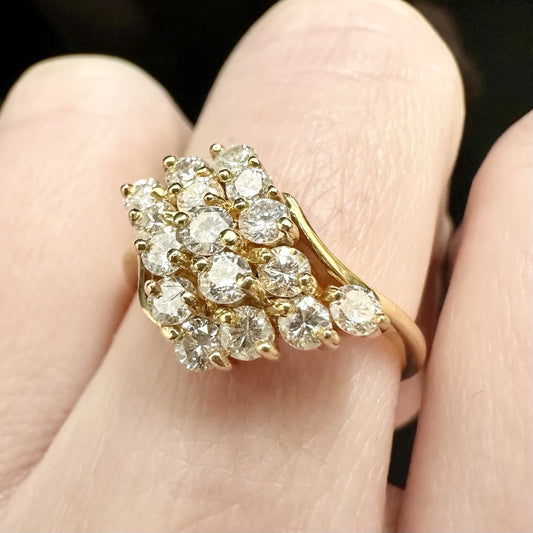 18Ct Yellow Gold Diamond Cluster Ring - 0.82 Carat TDW