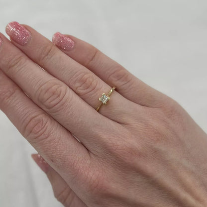 18Ct Yellow Gold Princess Cut .25Ct TW Diamond Solitaire Ring Sz J 1/2