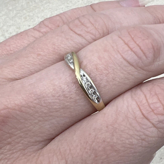 9Ct Two-Toned Gold Diamond Cross-Over Band Ring Sz O