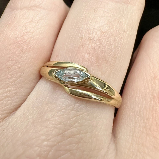 9Ct Yellow Gold Claw Set Blue Topaz Band Ring Sz O