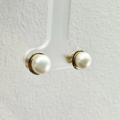 9Ct Yellow Gold Cultured Freshwater Pearl Stud Earrings