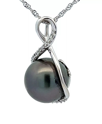 18Ct White Gold Diamond & Tahitian Pearl Pendant & Earring Set  - 0.55 Carat TDW