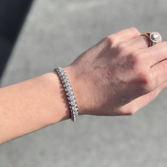 18Ct White Gold 3.04 Carat TW Diamond Bracelet 15cm