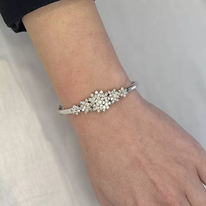 14Ct White Gold 1.70 Carat TW Diamond Hinge Bangle
