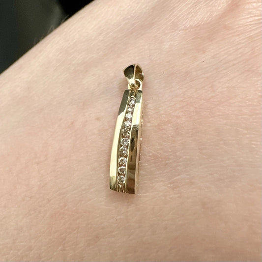 9Ct Yellow Gold .10Ct TW Diamond Channel Set Column Pendant