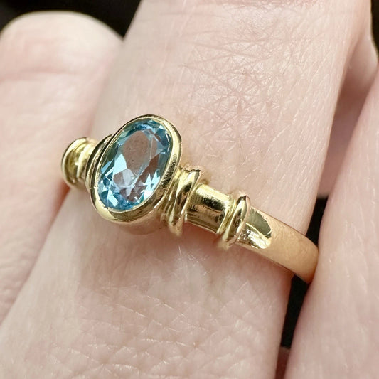 18Ct Yellow Gold Bezel Set Blue Topaz Ring Sz O