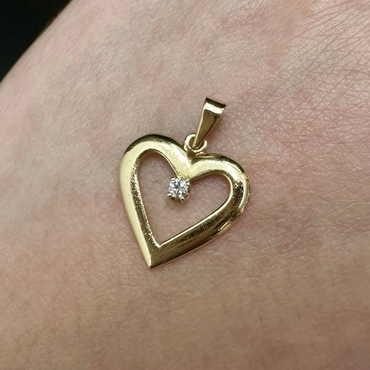18Ct Yellow Gold Diamond Set Heart Pendant