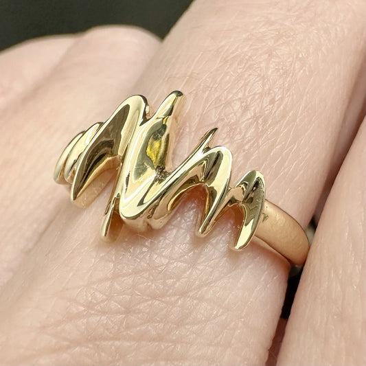 9Ct Yellow Gold Heartbeat Band Ring Sz O 1/2