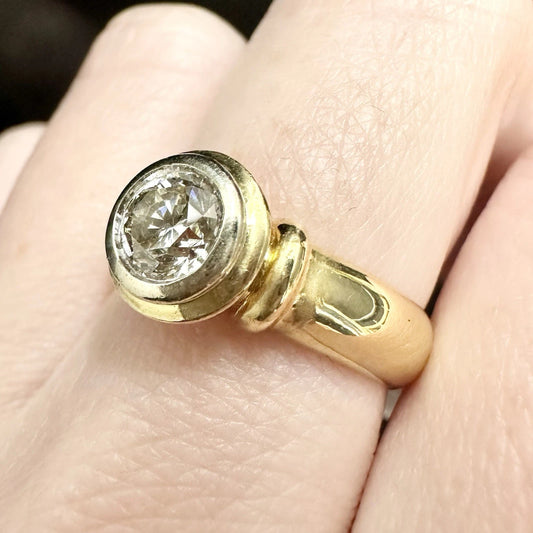 18Ct Yellow Gold 0.75 Carat TW Diamond Bezel Set Ring
