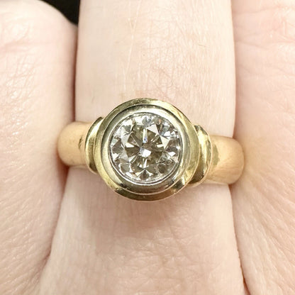 18Ct Yellow Gold 0.75 Carat TW Diamond Bezel Set Ring
