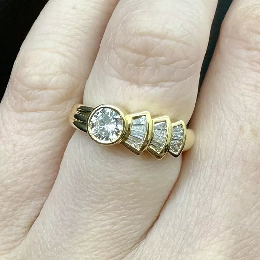 18Ct Yellow Gold .65 Carat TW Diamond Dress Ring Sz H 1/2 VAL INCLUDED