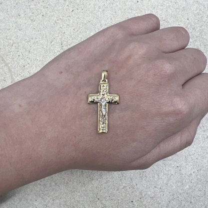 14Ct Two-Toned Gold Detailed Crucifix Pendant